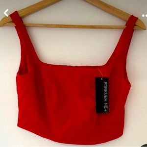 NWT Forever New Carly fitted crop in red size 4